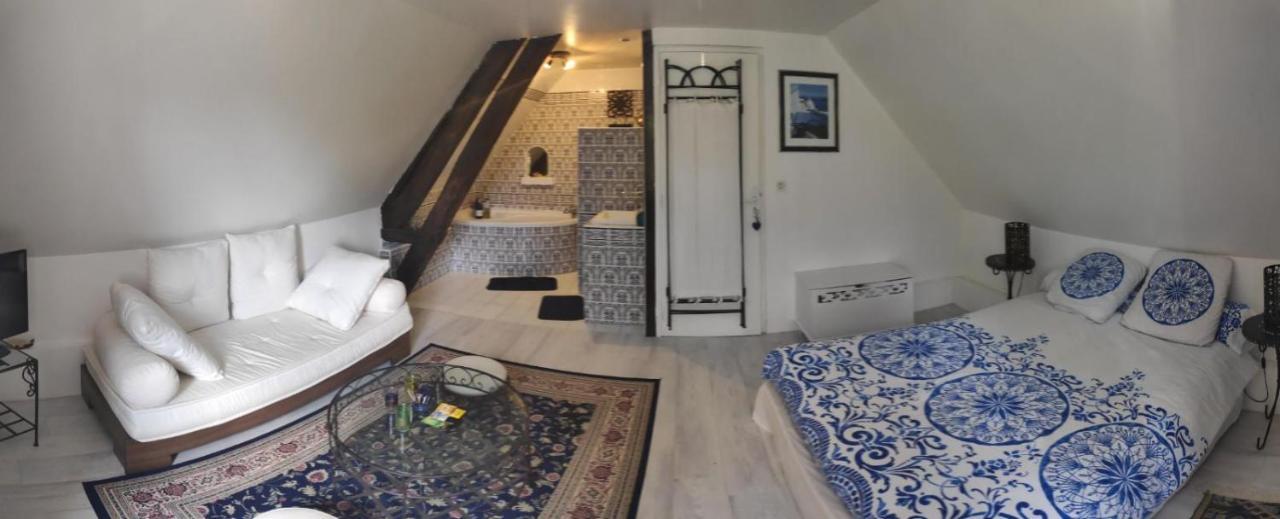 Chez Aurelia - Chambres & Table D'Hotes La Couture-Boussey Room photo