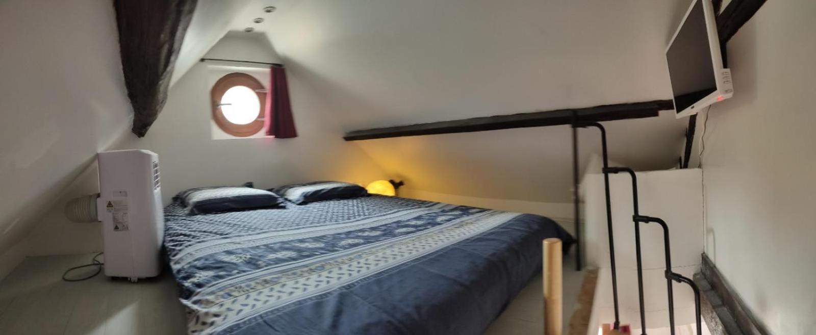 Chez Aurelia - Chambres & Table D'Hotes La Couture-Boussey Room photo